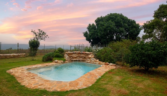 Kariega-Volunteer-Accommodation-Pool_1725021838582